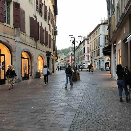 Appartement Chambery Rue Pietonne Extérieur photo